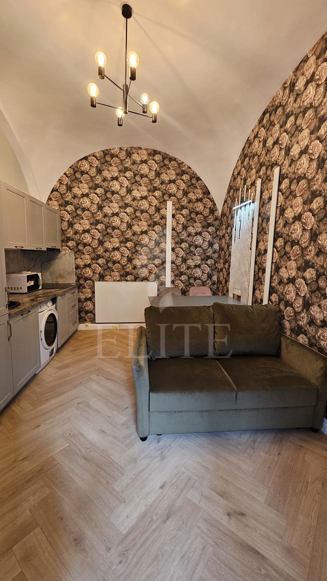 Apartament o camera în zona 21 Decembrie - Sora-1282053