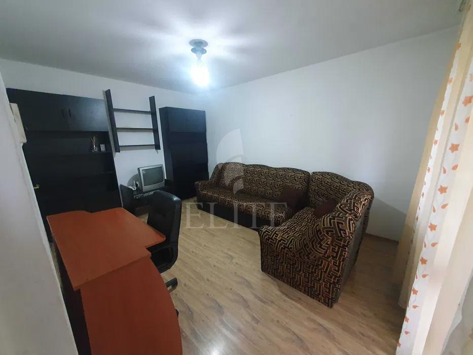 Garsoniera o camera în zona STR.LUNII-1283264