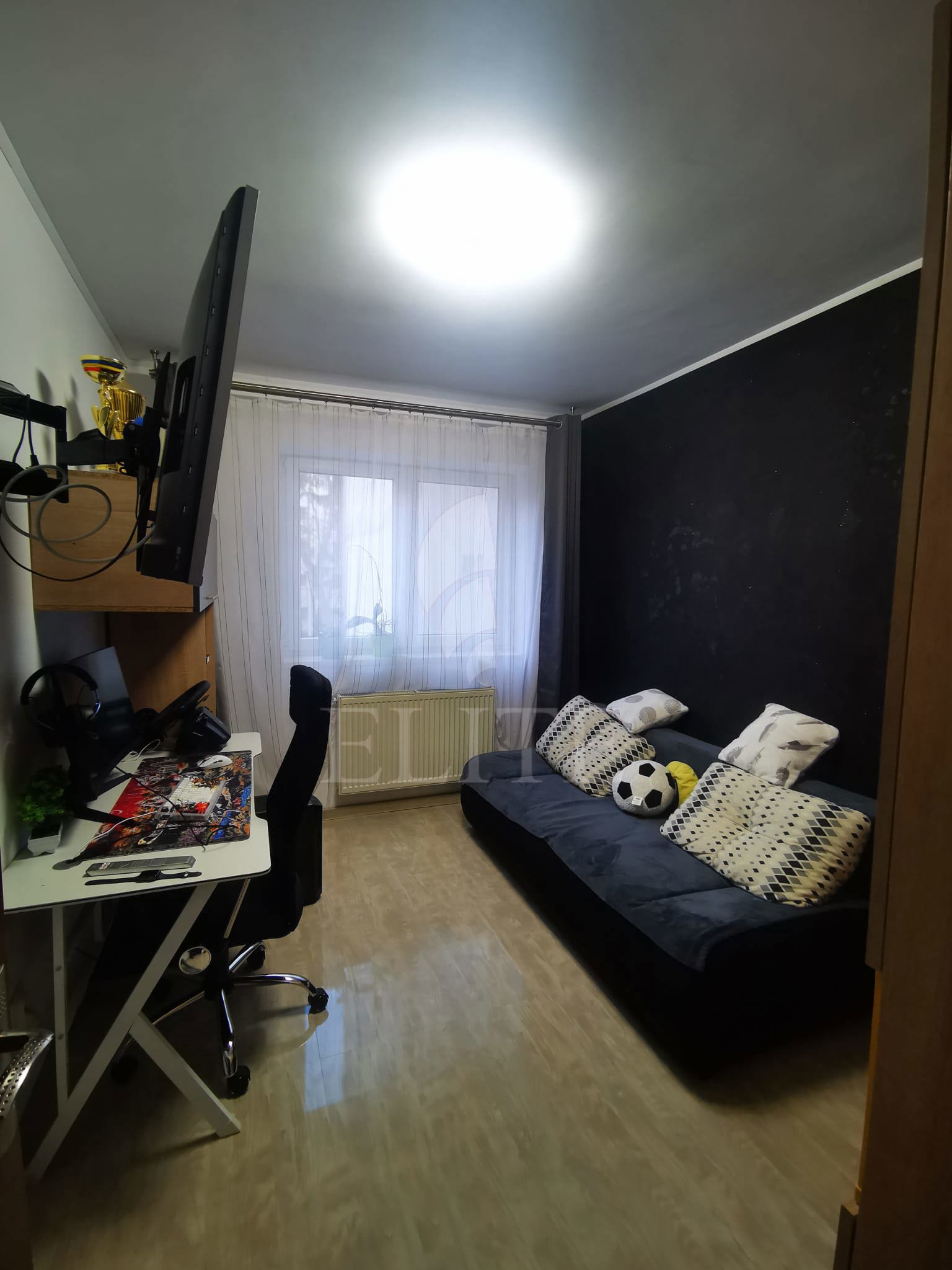 Apartament 3 camere în zona Academia de muzica-1283637