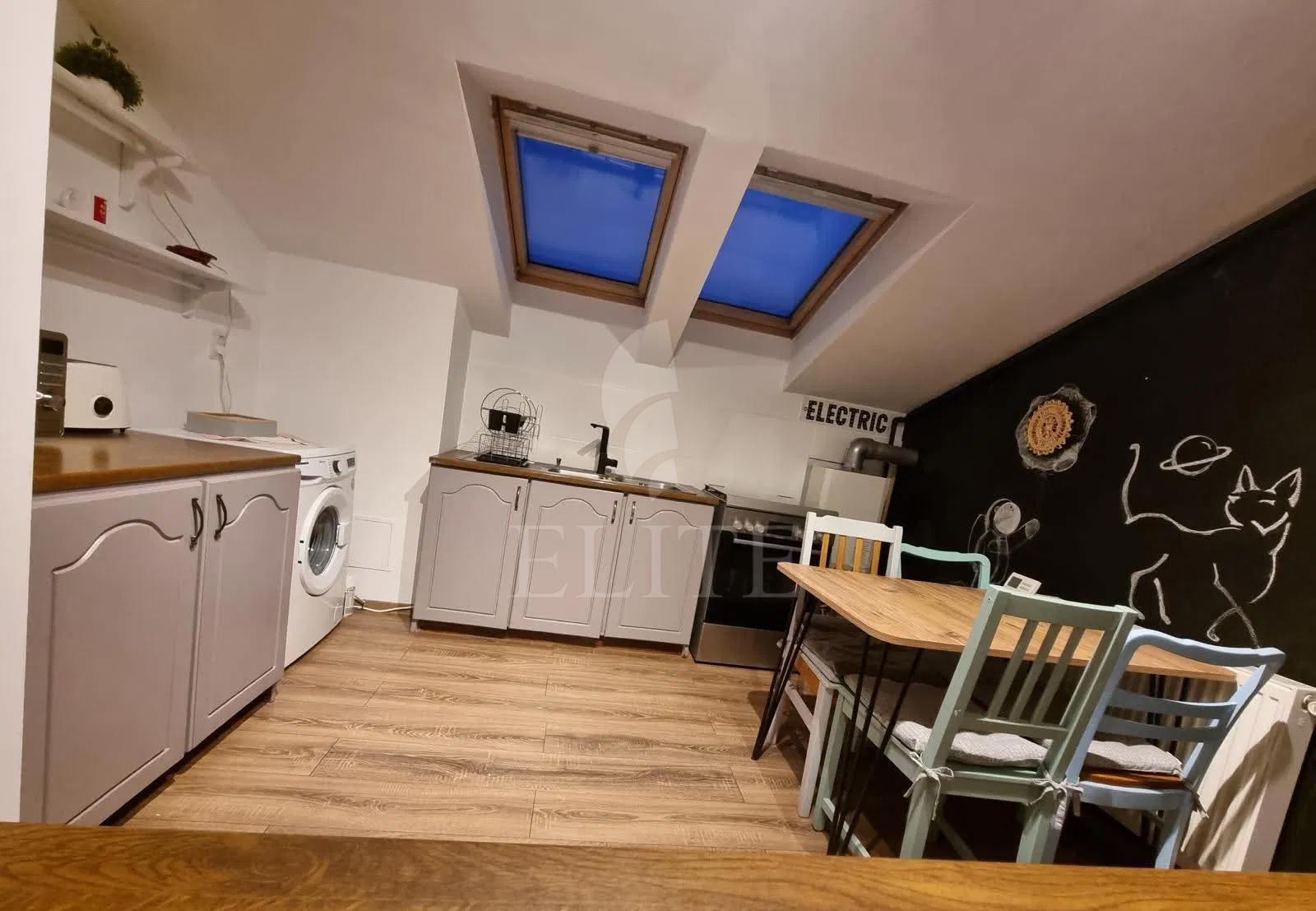 Apartament o camera în zona BLOCUL SPRAY-1285961