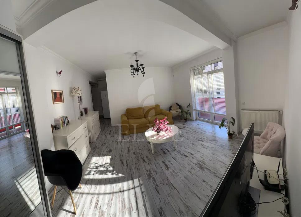 Apartament 2 camere în zona STRAZII LUNII-1289265