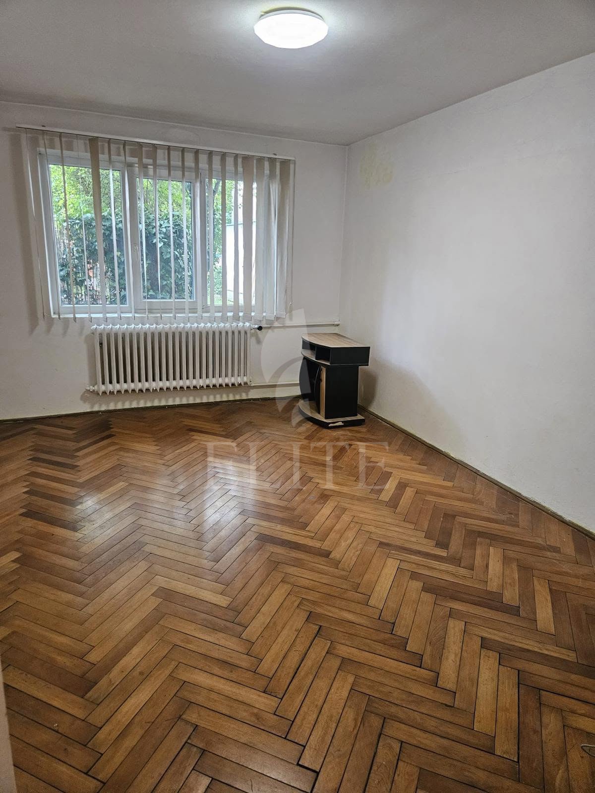 Apartament 2 camere în zona POLITIA RUTIERA-1289585