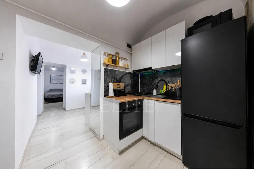 Apartament o camera în zona PLATINIA-1289973