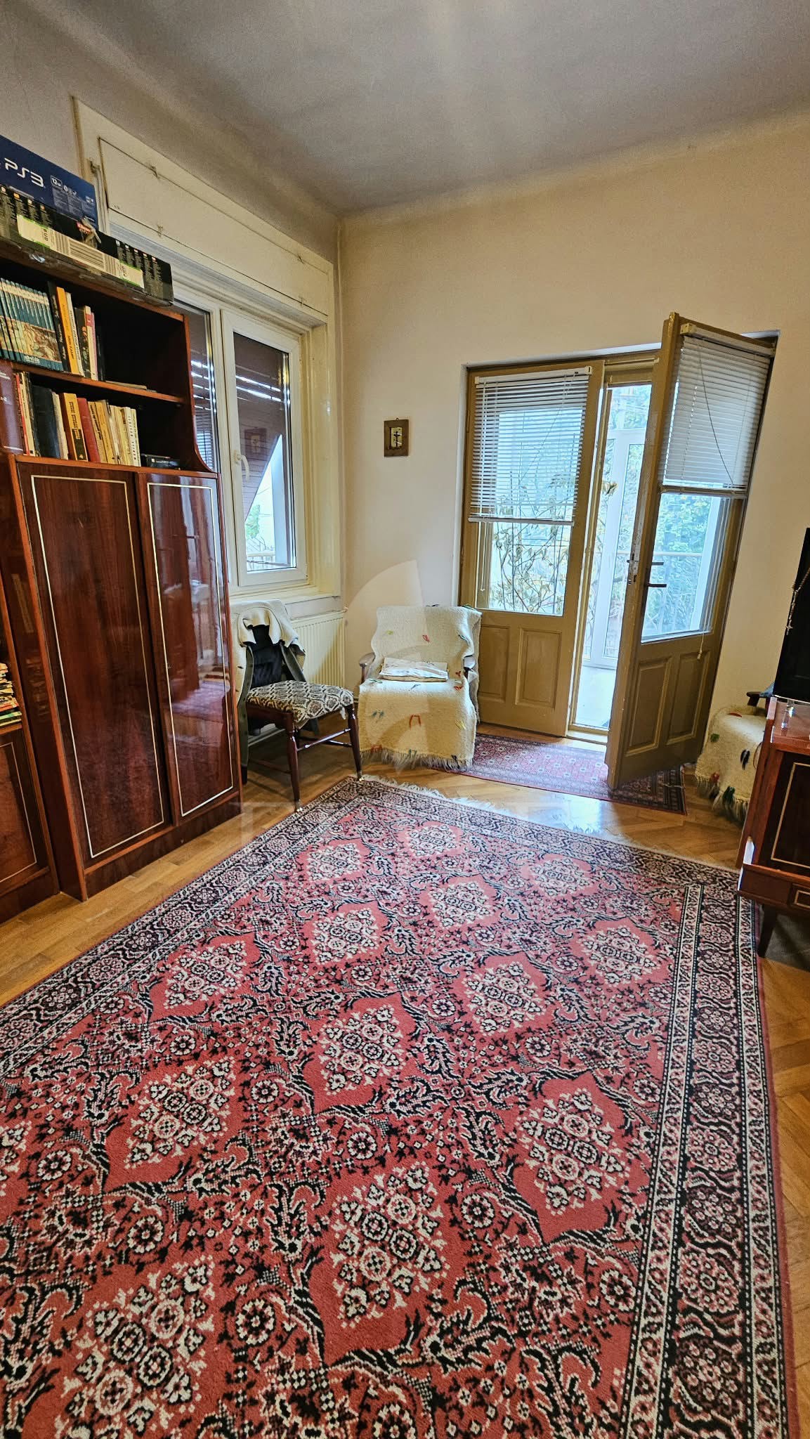 Apartament 3 camere în zona SEMICENTRALA-1290437