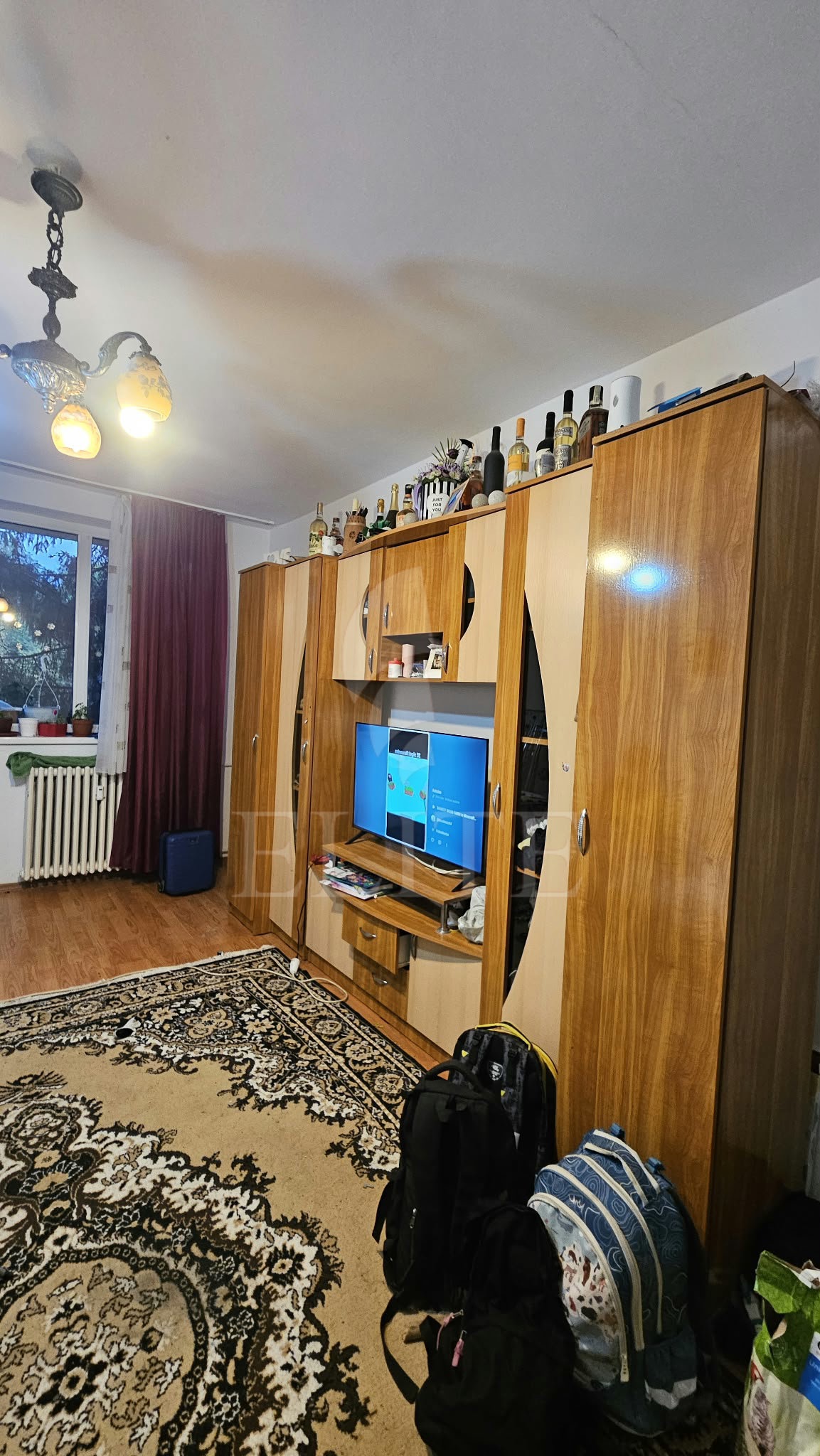 Apartament 3 camere în zona SEMICENTRALA-1291366