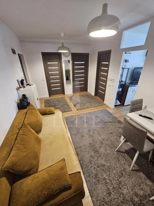 Apartament 3 camere în zona DAMBUL ROTUND-1292513