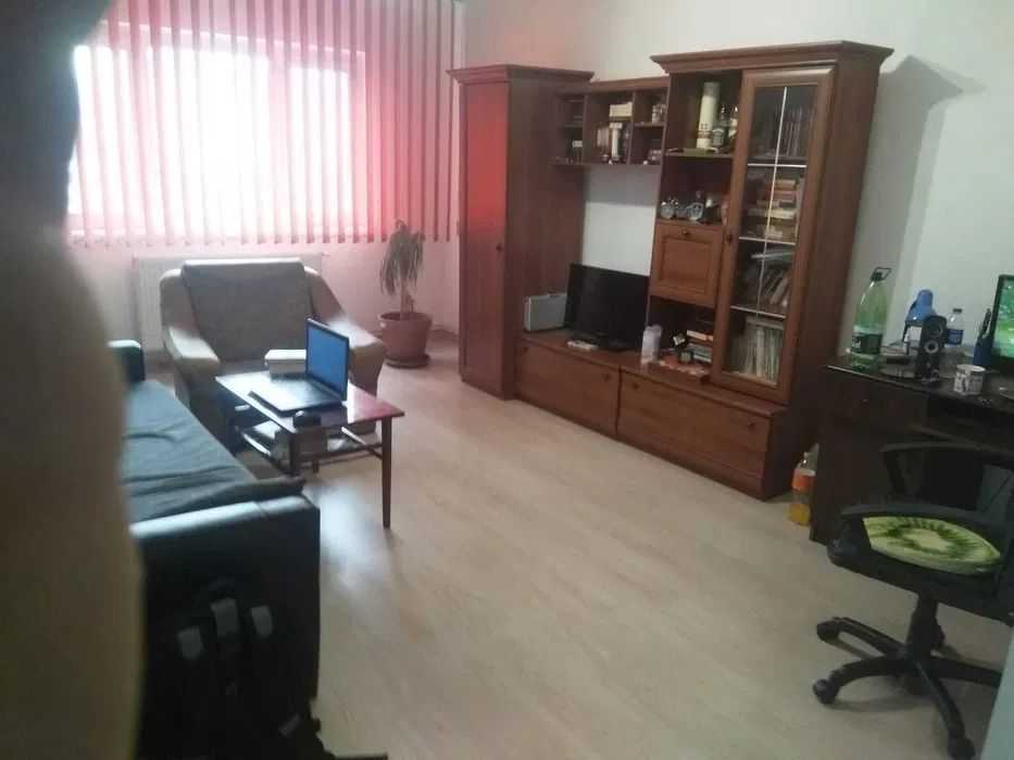 Apartament 2 camere în zona Crinului-28672
