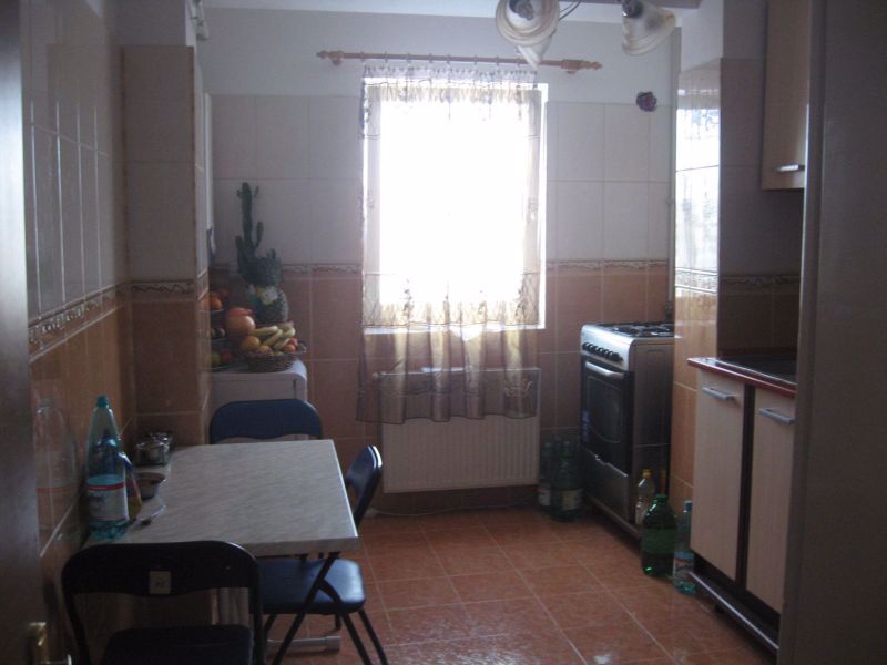 Apartament 3 camere în zona Dorobantilor-428150