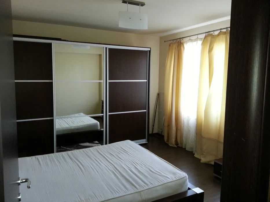 Apartament 3 camere în zona Andrei Muresanu-428188