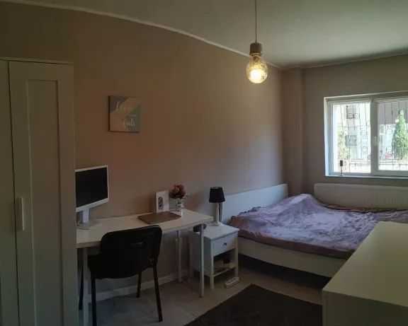 Apartament 4 camere în zona Calea Floresti-428211