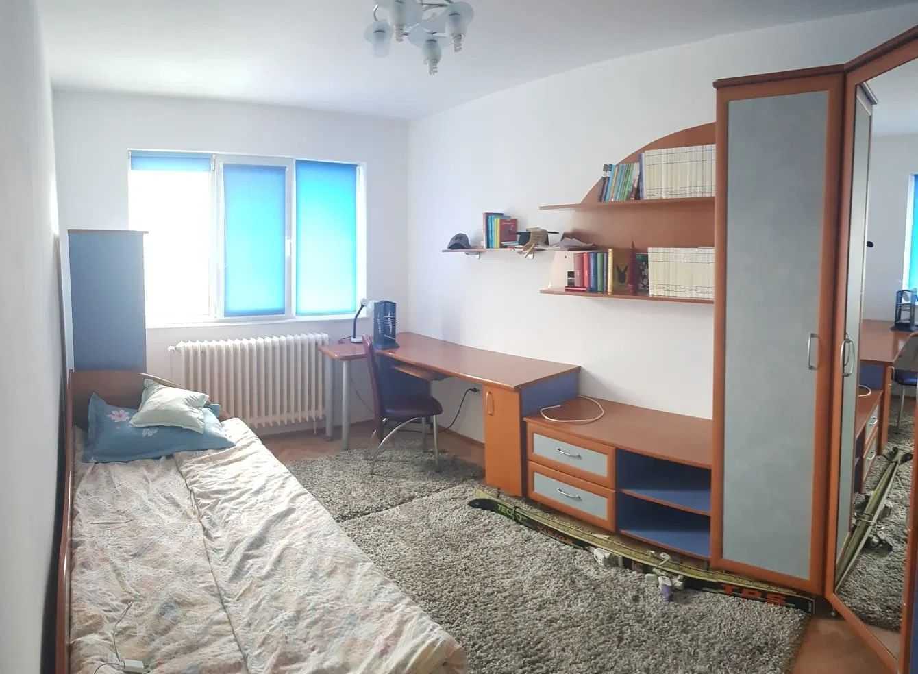 Apartament 4 camere în zona Meziad-429906