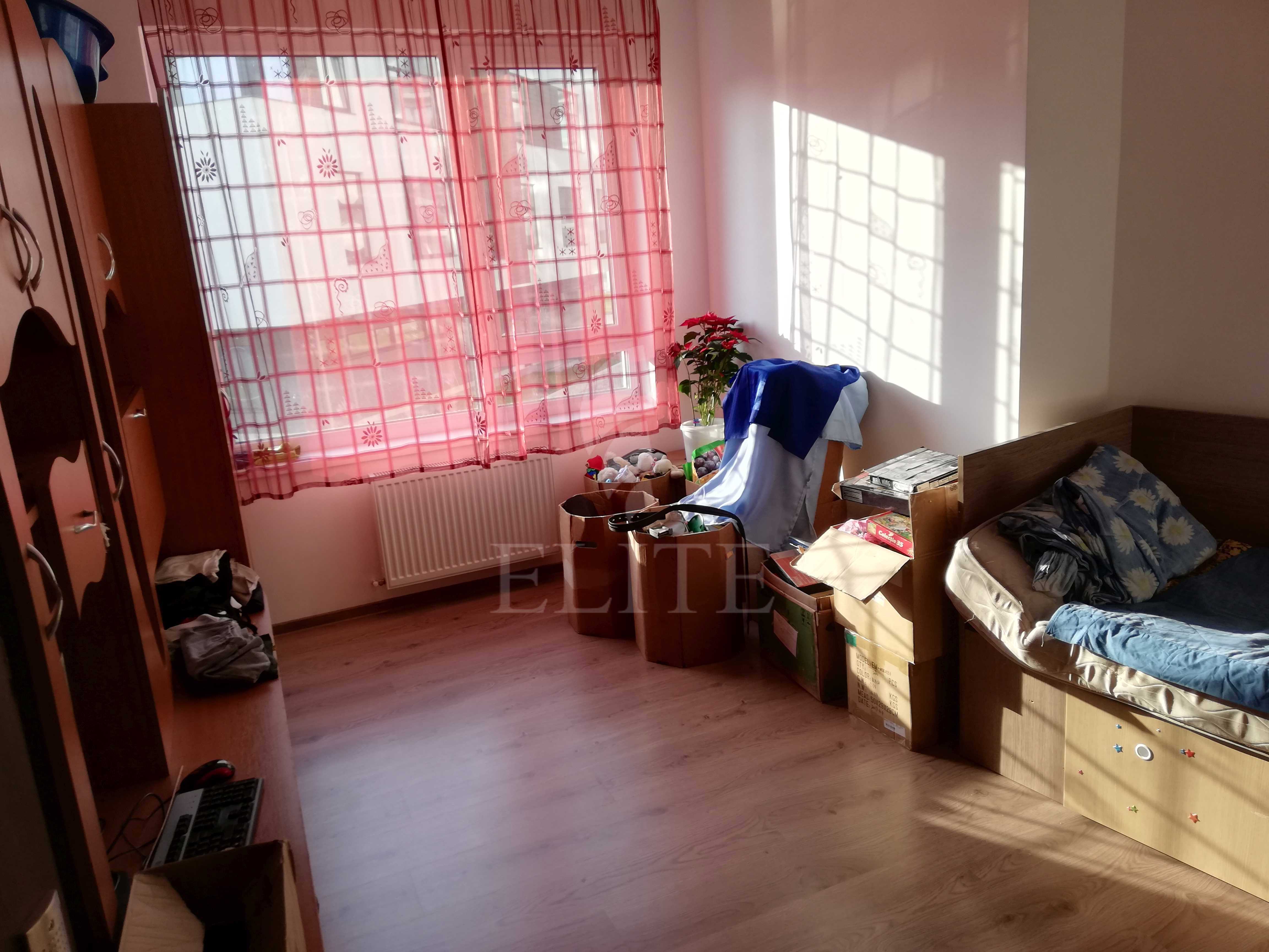 Apartament 3 camere în zona Clujana-445899