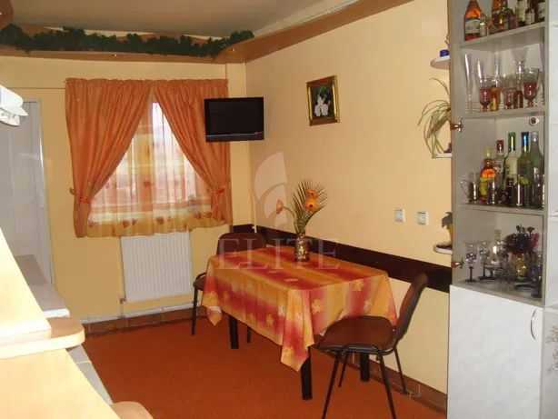 Apartament 4 camere în zona Aurel Vlaicu-495865