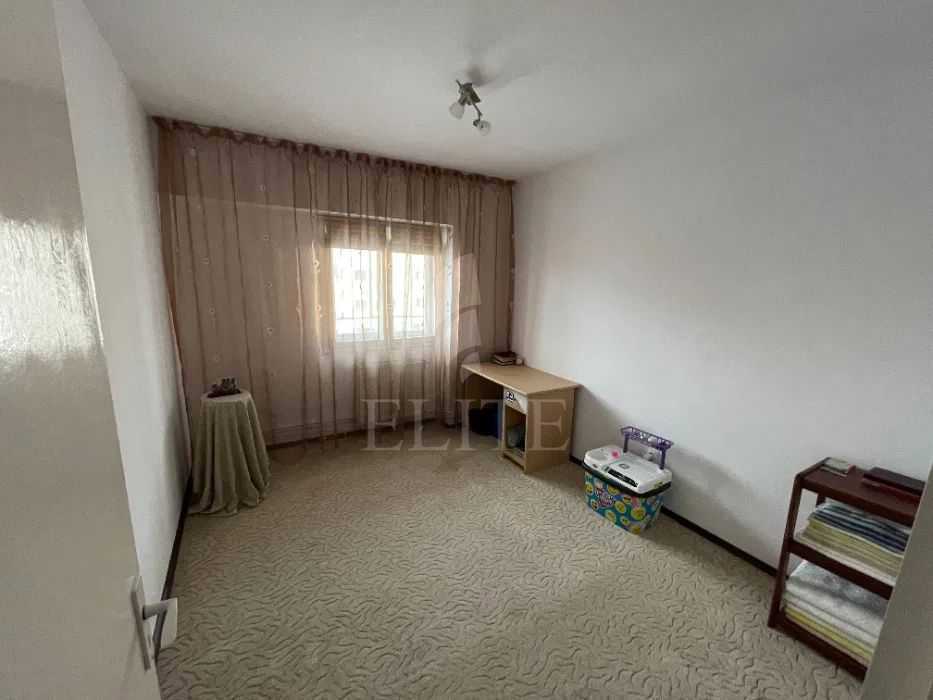 Apartament 3 camere în zona Zorilor-562794