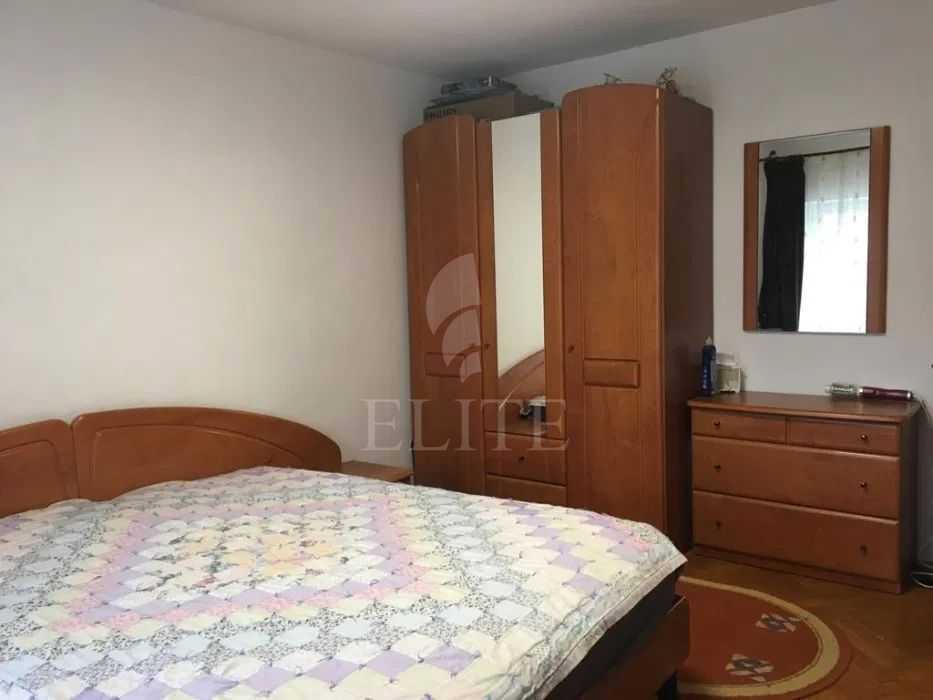 Apartament 3 camere în zona Aurel Vlaicu-631528