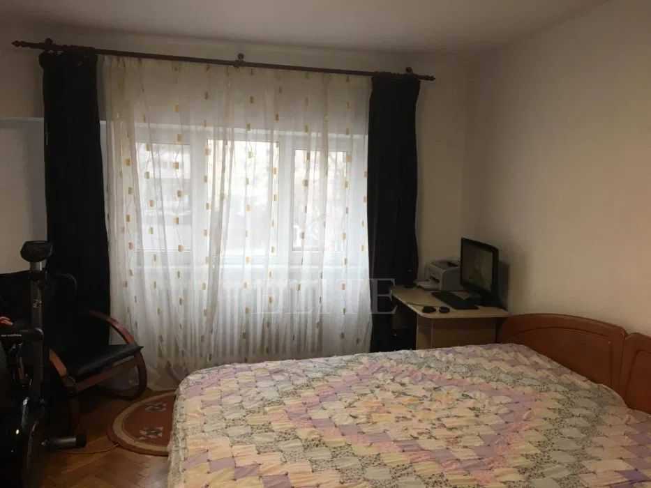 Apartament 3 camere în zona Aurel Vlaicu-631532
