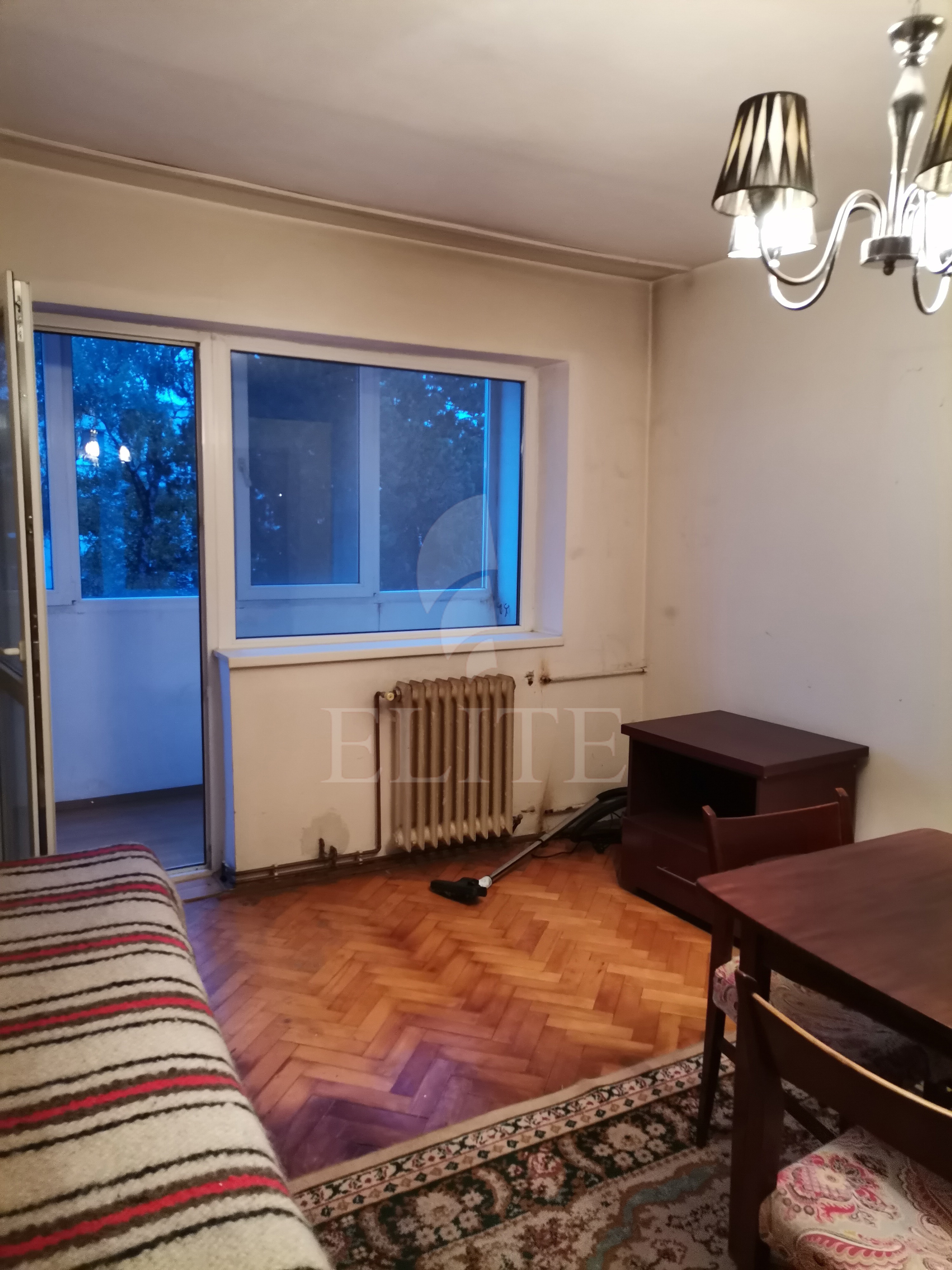 Apartament 3 camere în zona Grigore Alexandrescu-643000
