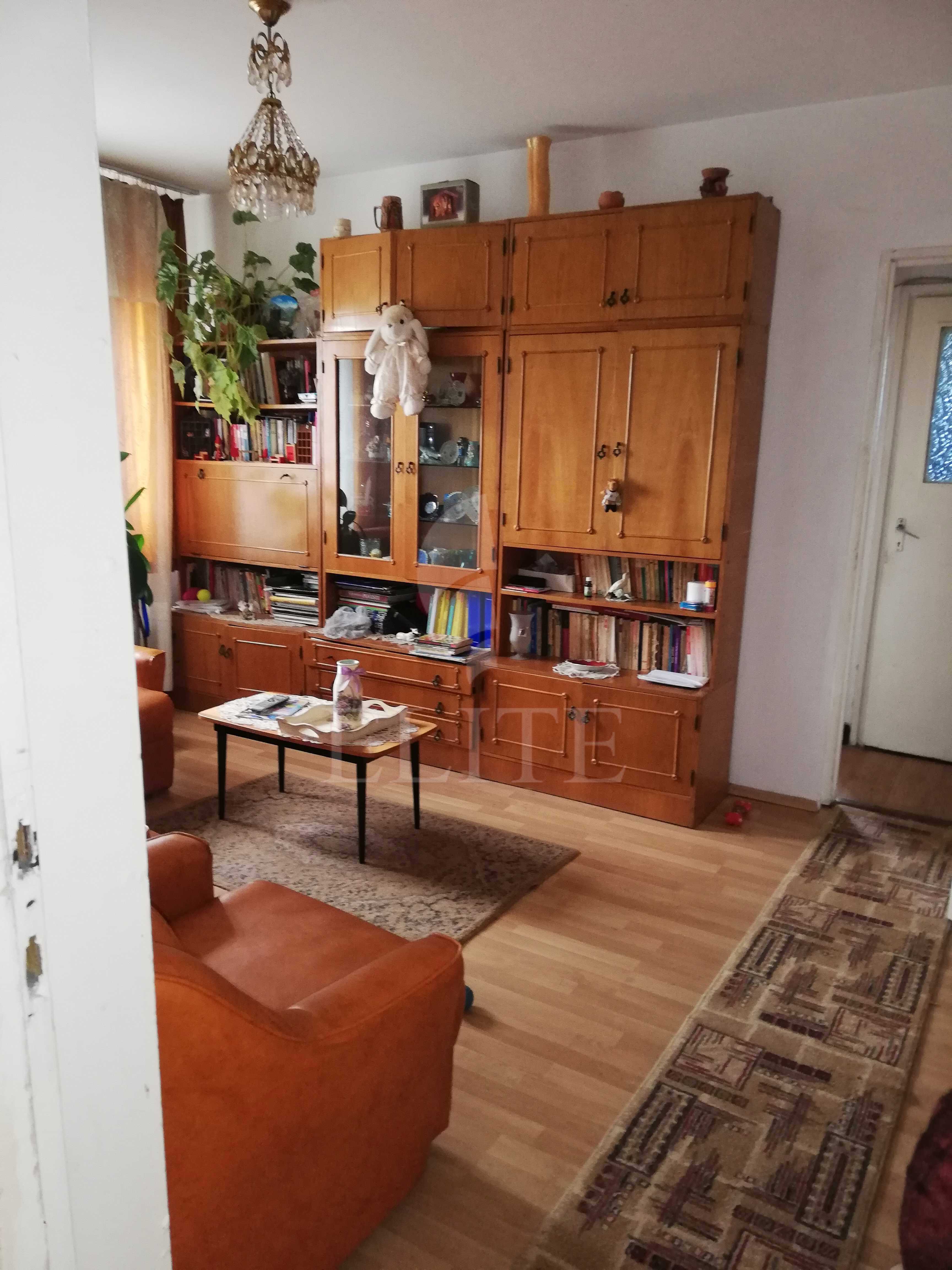 Apartament 4 camere în zona Grigore Alexandrescu-665119