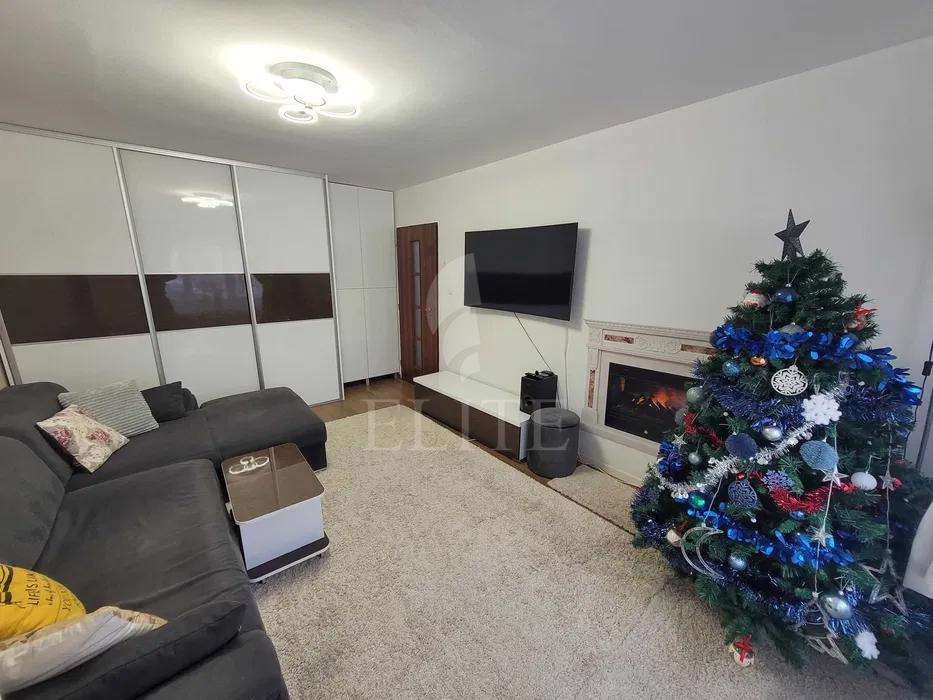 Apartament 3 camere în zona Zorilor-685037