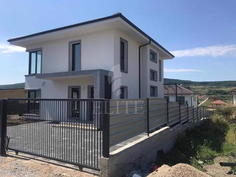 Casa 4 camere în zona CHINTENI-701006