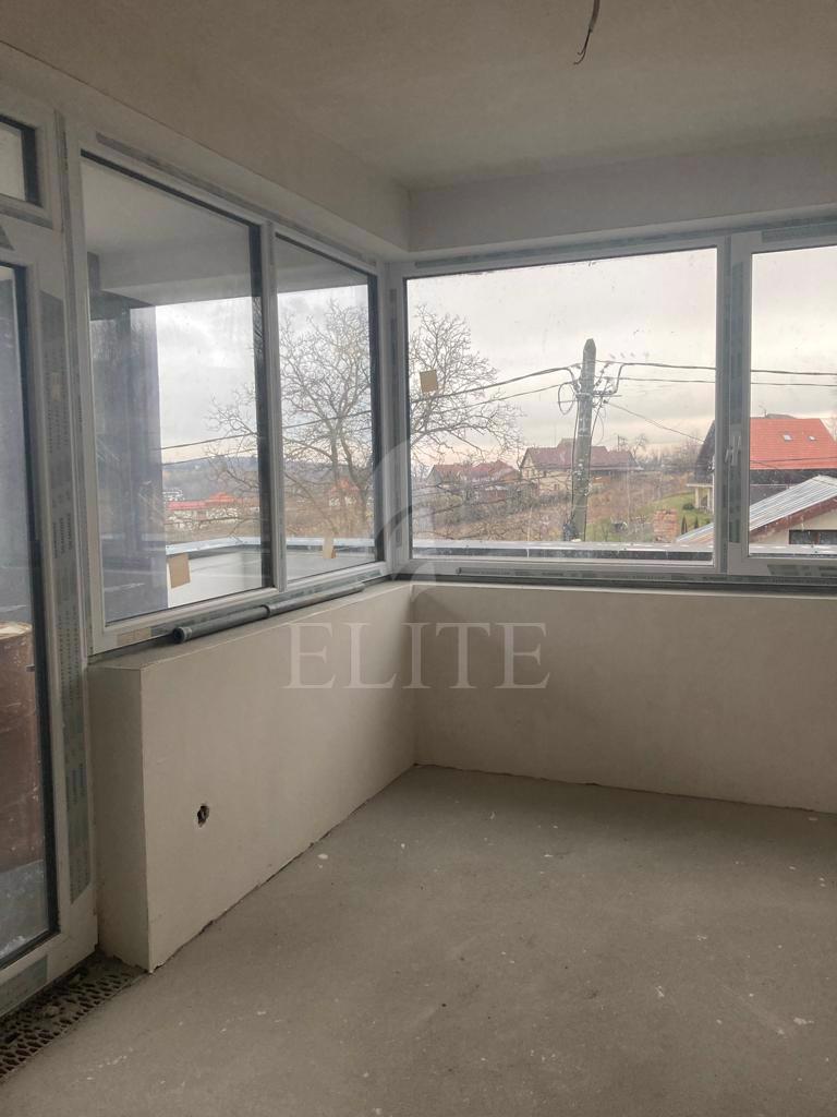 Casa 4 camere în zona Pahumi-706225