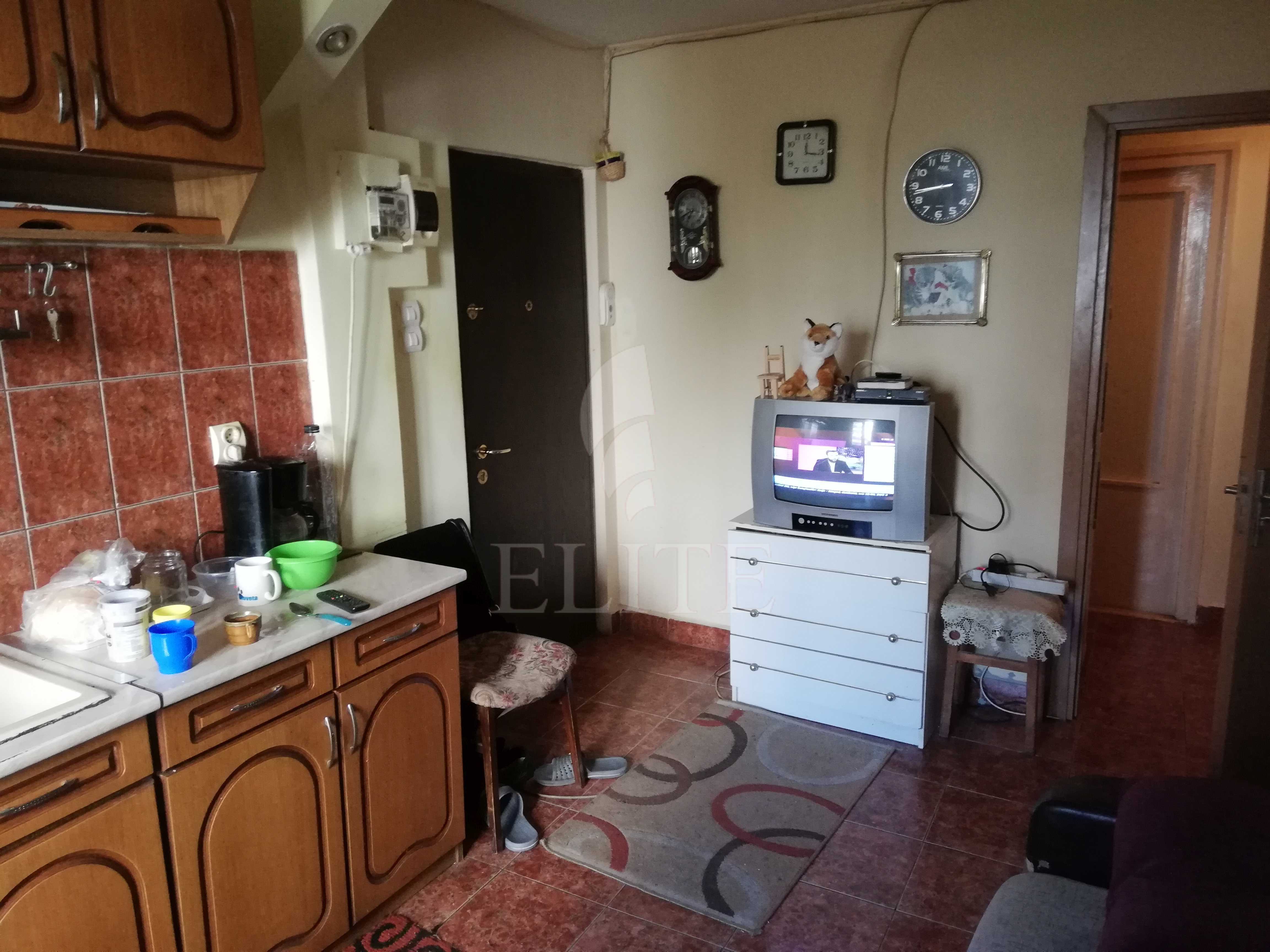 Apartament 3 camere în zona Grigore Alexandrescu-712971