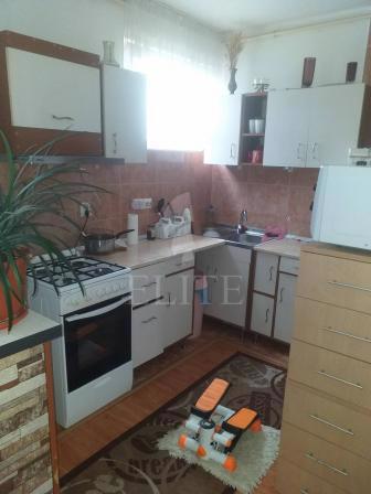 Apartament 3 camere în zona Lombului-724101