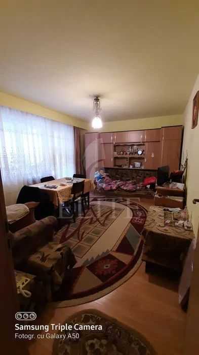 Apartament 3 camere în zona Ciucas-773009