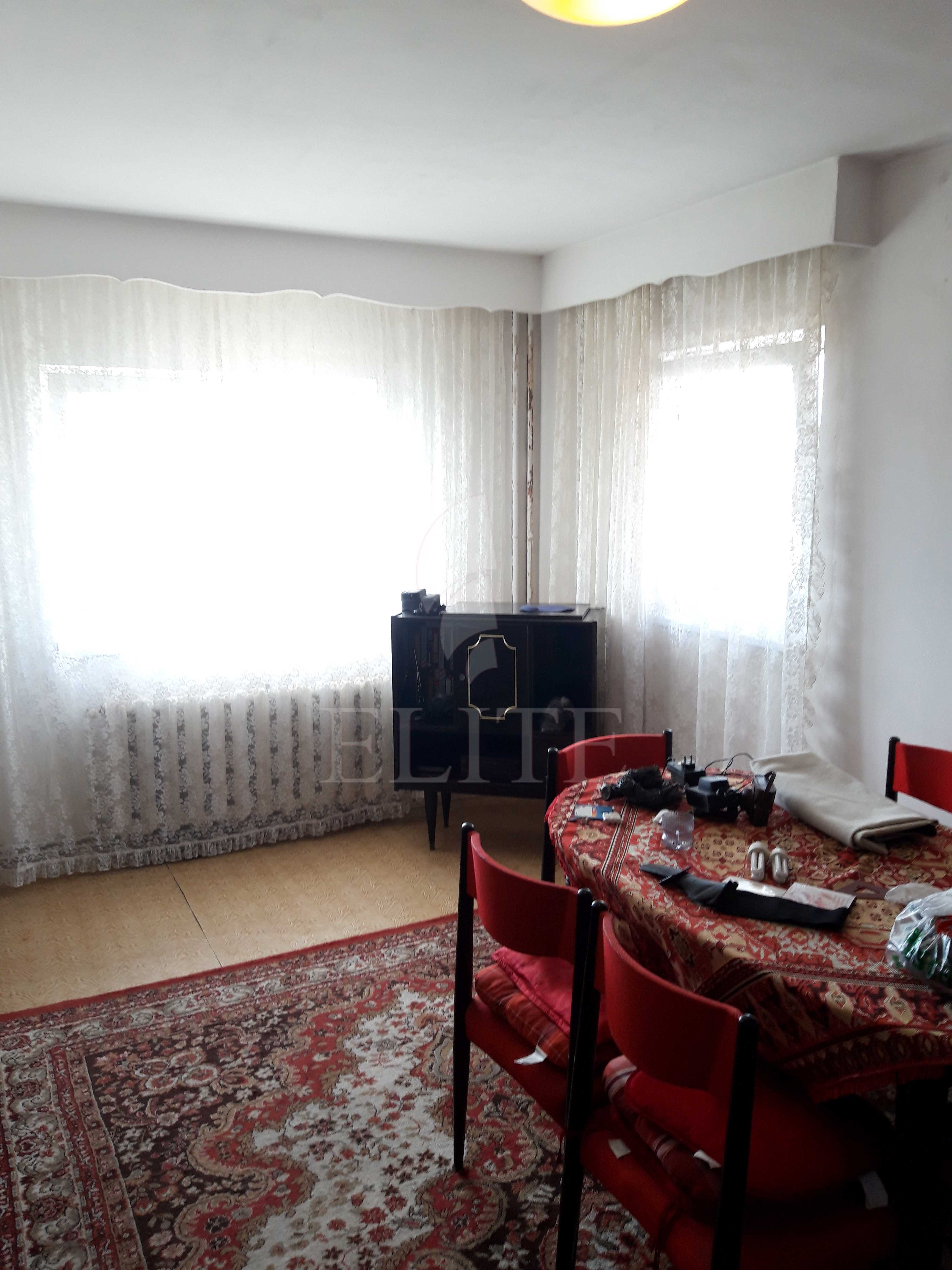 Apartament 4 camere în zona Grigore Alexandrescu-786150
