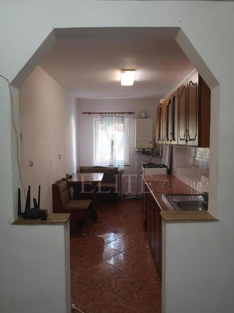 Apartament 3 camere în zona GRUIA-881474