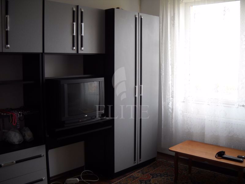 Apartament 3 camere în zona BUNA ZIUA-895664