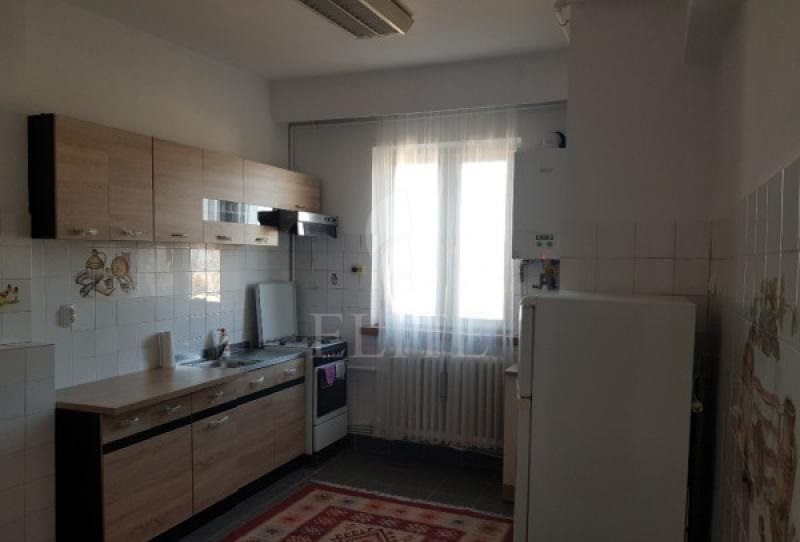 Apartament o camera în zona GRUIA-933861