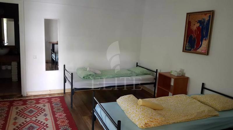 Apartament 4 camere în zona CENTRAL-958084