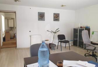 Apartament 2 camere în zona CENTRALA-960457