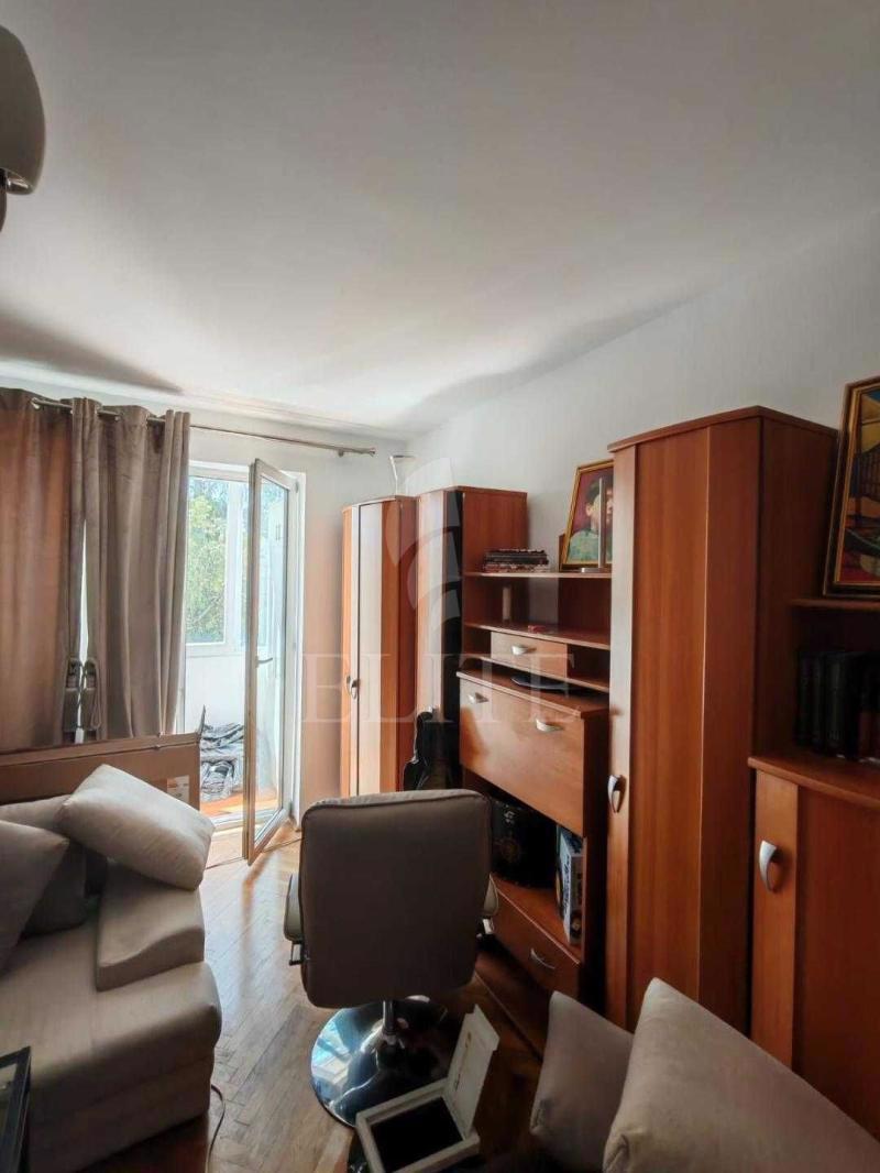 Apartament 2 camere în zona SEMICENTRALA-962310