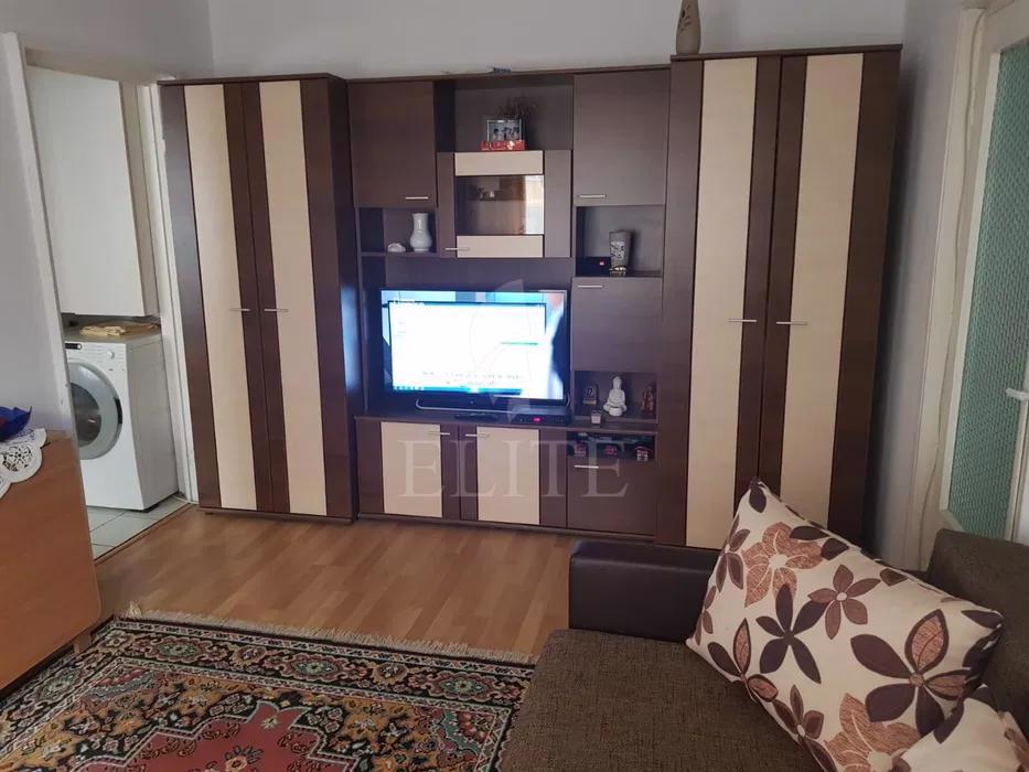 Apartament 3 camere în zona MC Donalds-969254