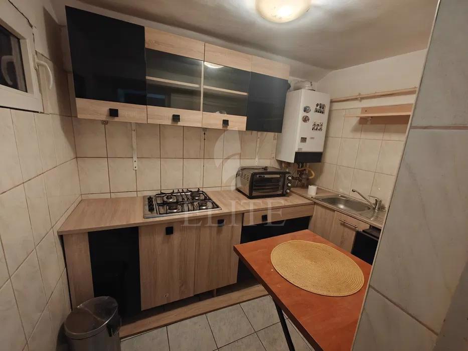 Apartament o camera în zona SEMICENTRALA-970846