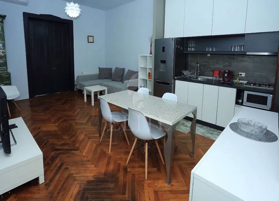 Apartament 3 camere în zona ULTRACENTRALA -973045