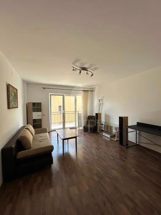 Apartament 2 camere în zona LUNII-974157