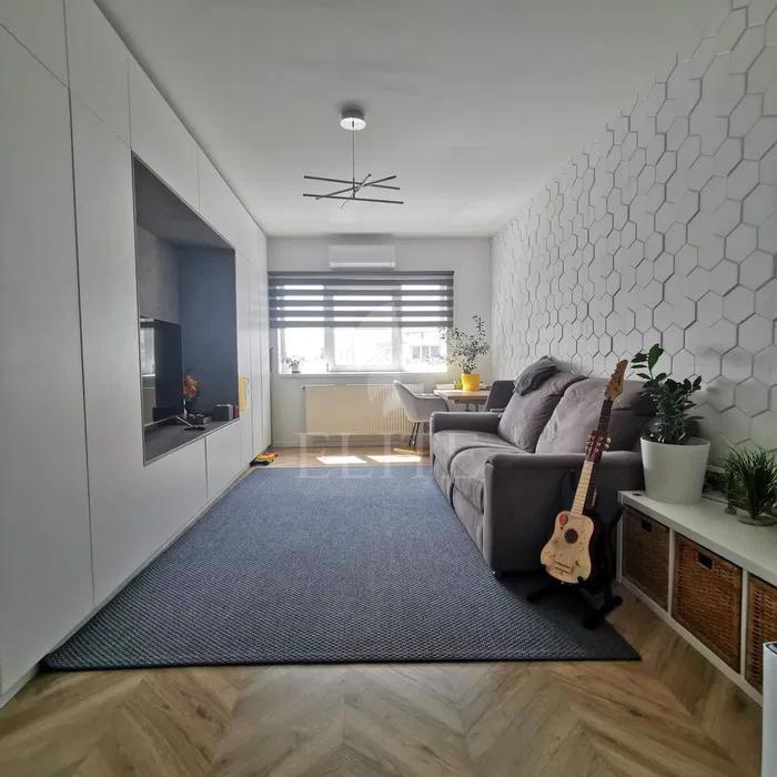 Apartament 3 camere în zona FABRICII-976530