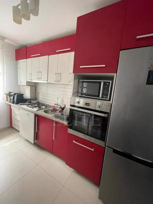 Apartament 3 camere în zona INTRE LACURI-982282