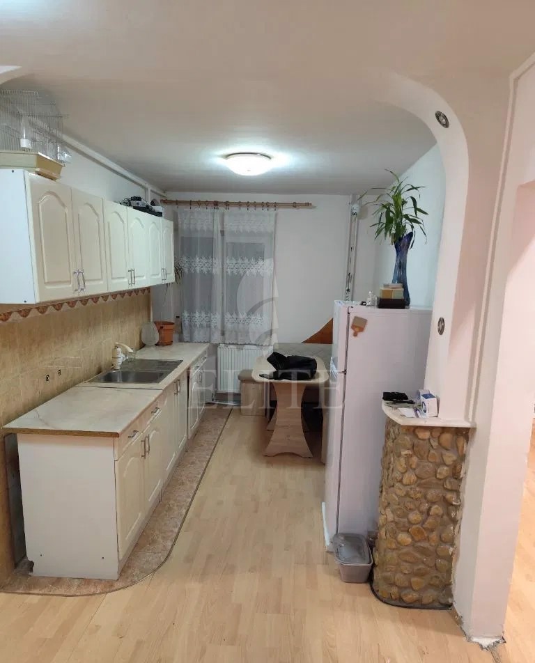 Apartament 3 camere în zona INTRE LACURI-983640