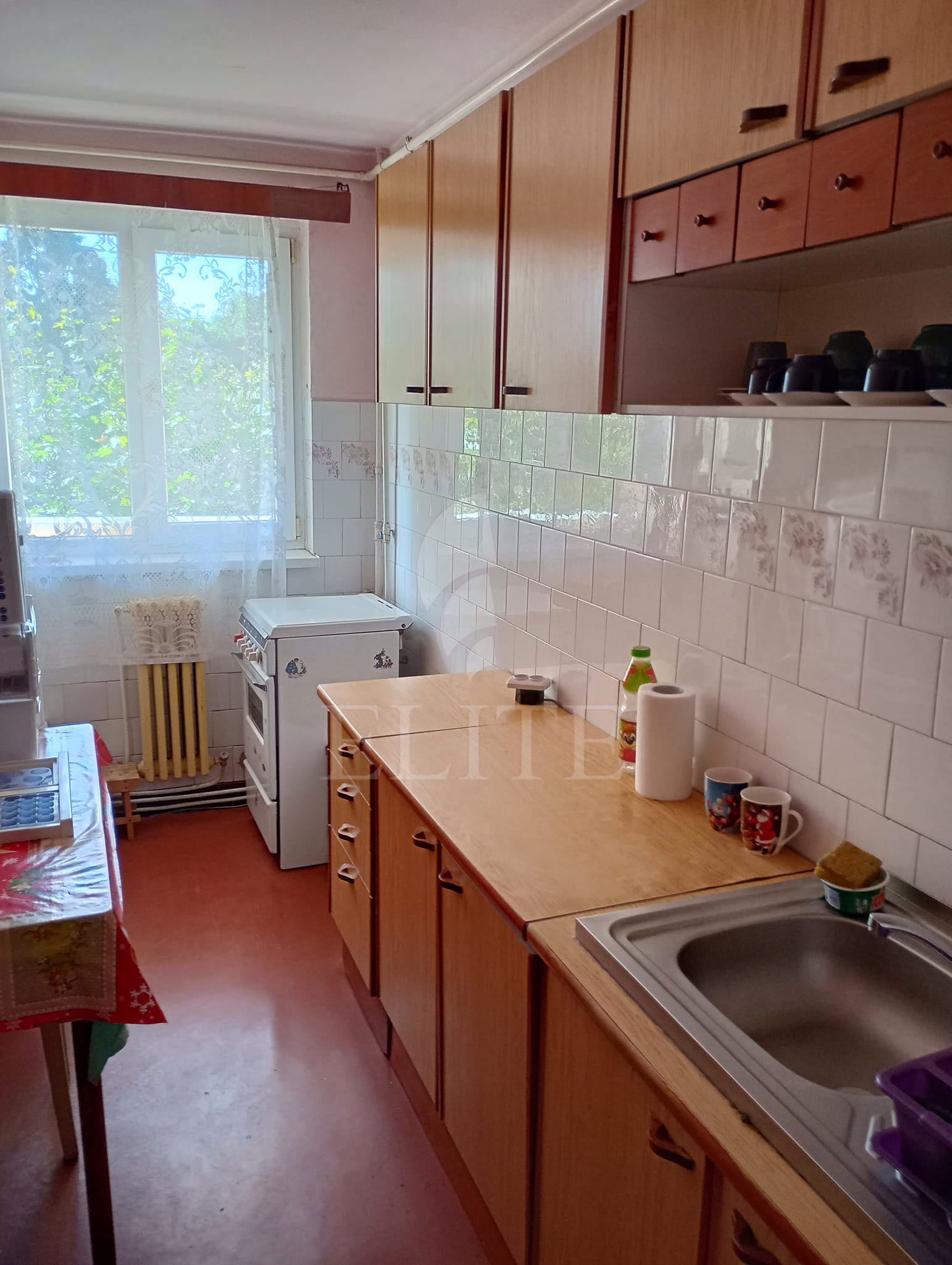 Apartament 3 camere în zona MC DONALDS-983703