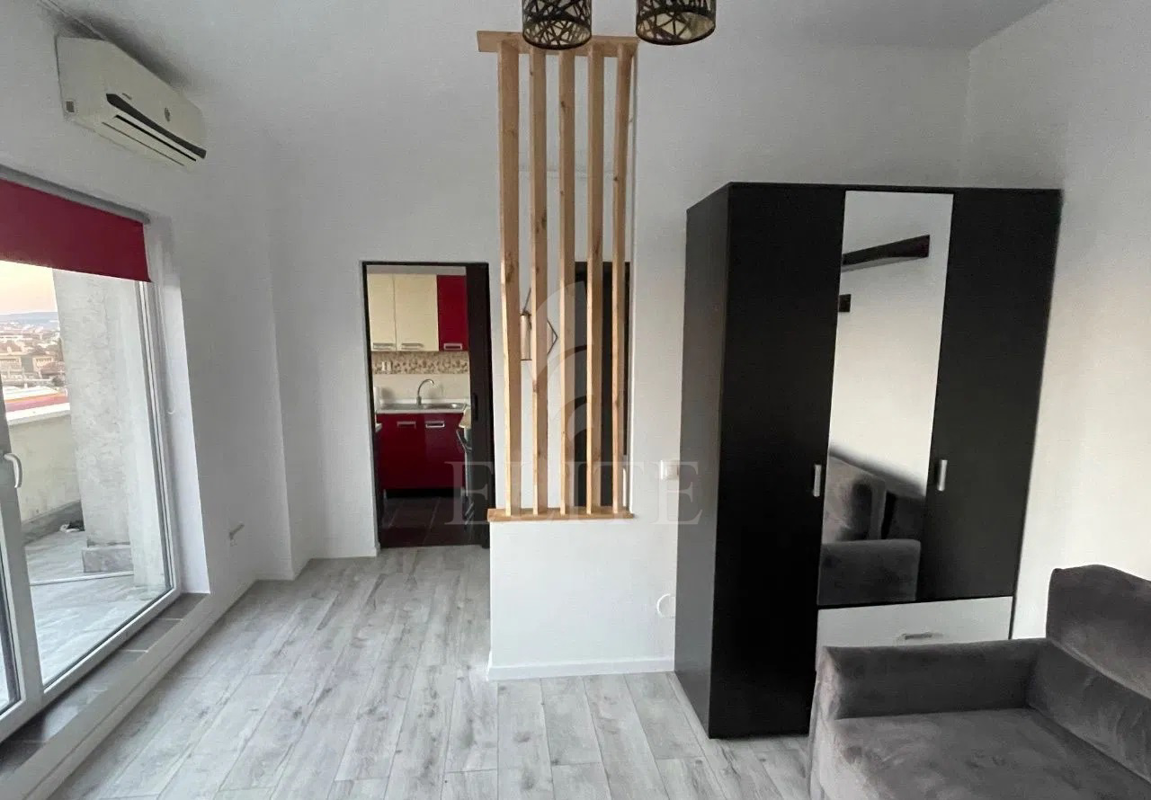 Apartament o camera în zona DAMBU ROTUND-988805