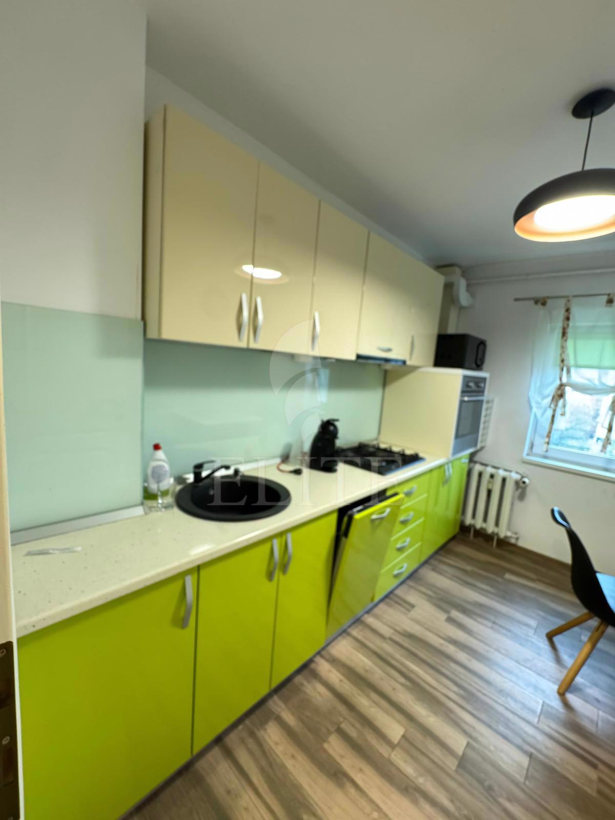 Apartament 2 camere în zona  Interservisan-991008