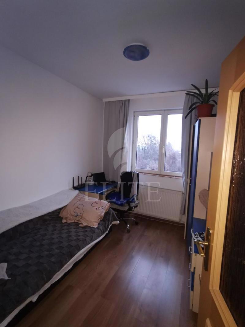 Apartament 2 camere în zona DAMBUL ROTUND-997425